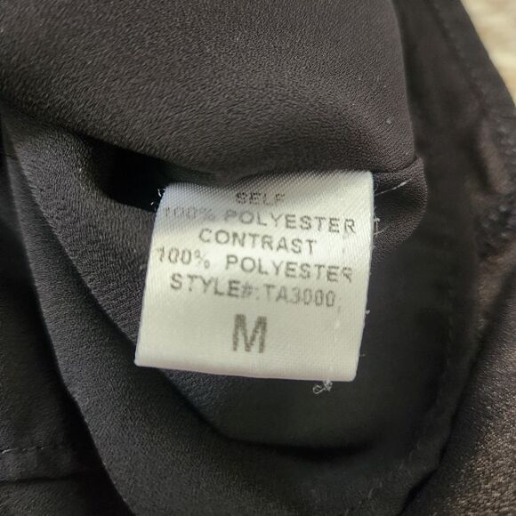 Wanna B Spaghetti Strap Tank with Lace Trim V-Neck and Criss Cross Straps Medium - Picture 6 of 9